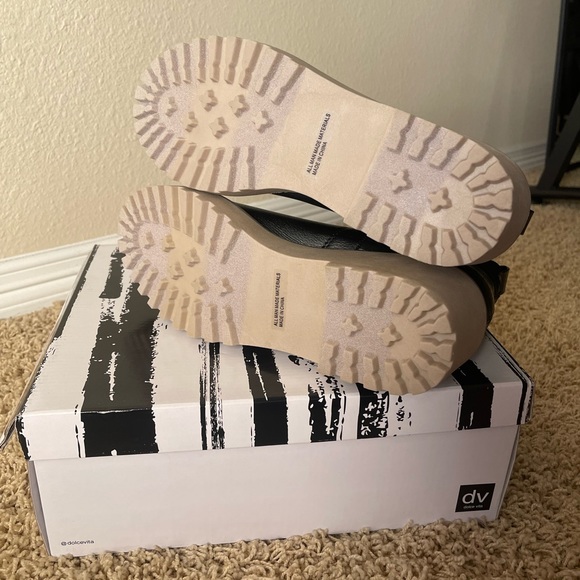 Dolce Vita Chelsea Ankle Boots - Black, Size 10 (Brand New!) - Picture 5 of 7